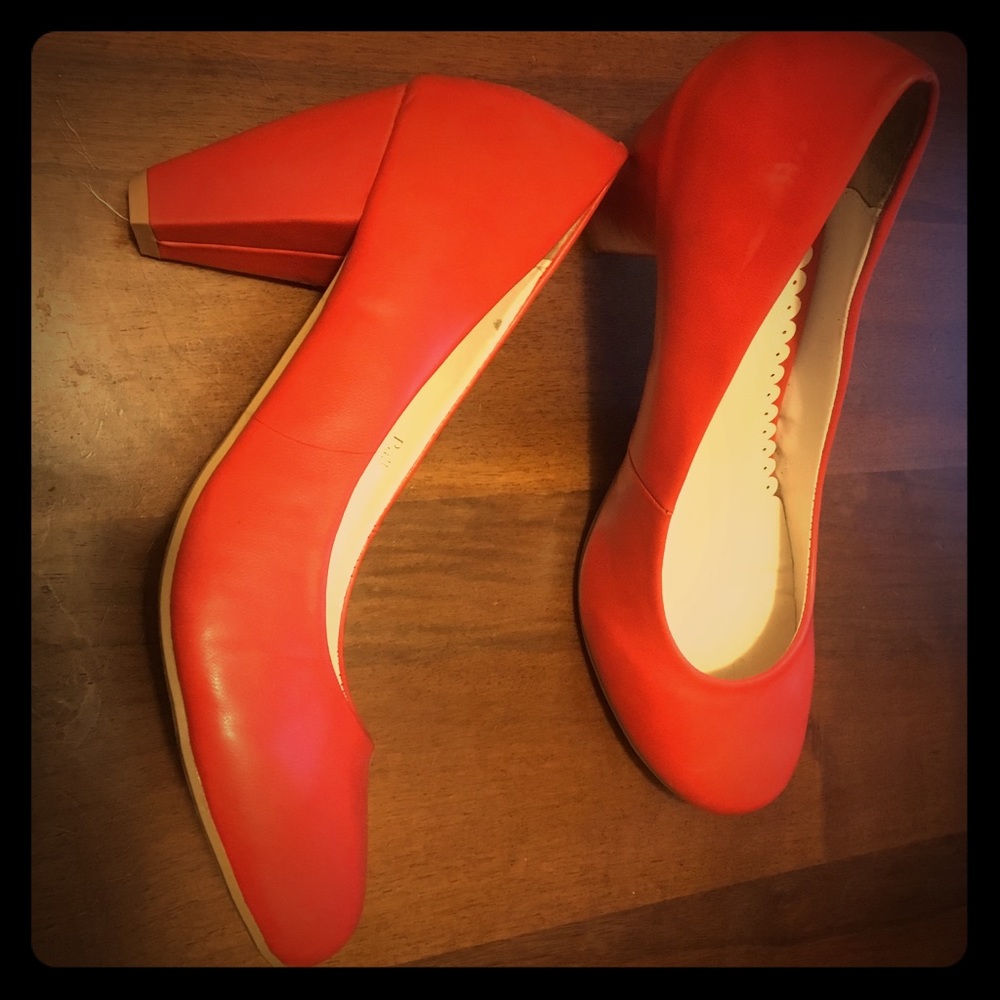 Lollipop coral heels
